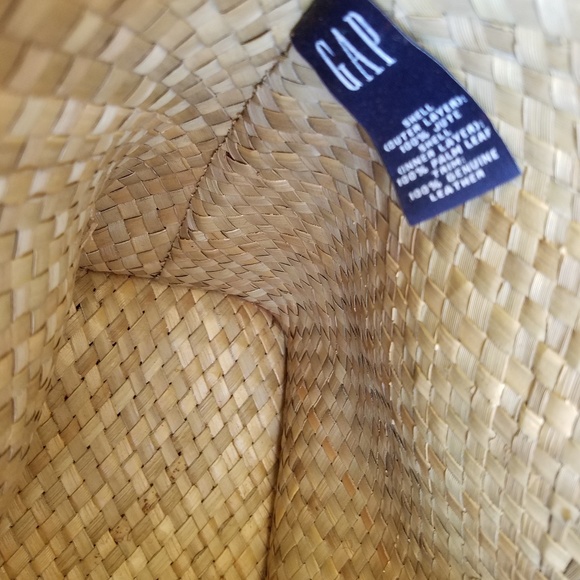 Red Straw Bag - Picture 4 of 4